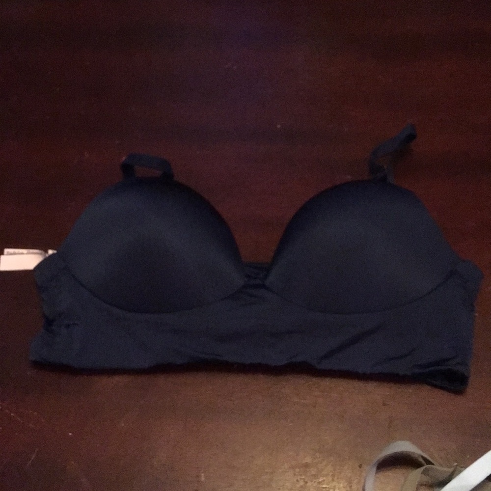 4 for 30! Victoria Secret Lightly Lined Bras - Picture 5 of 5
